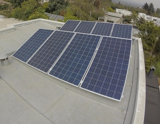 Instalación de paneles solares en Quillota, V Región